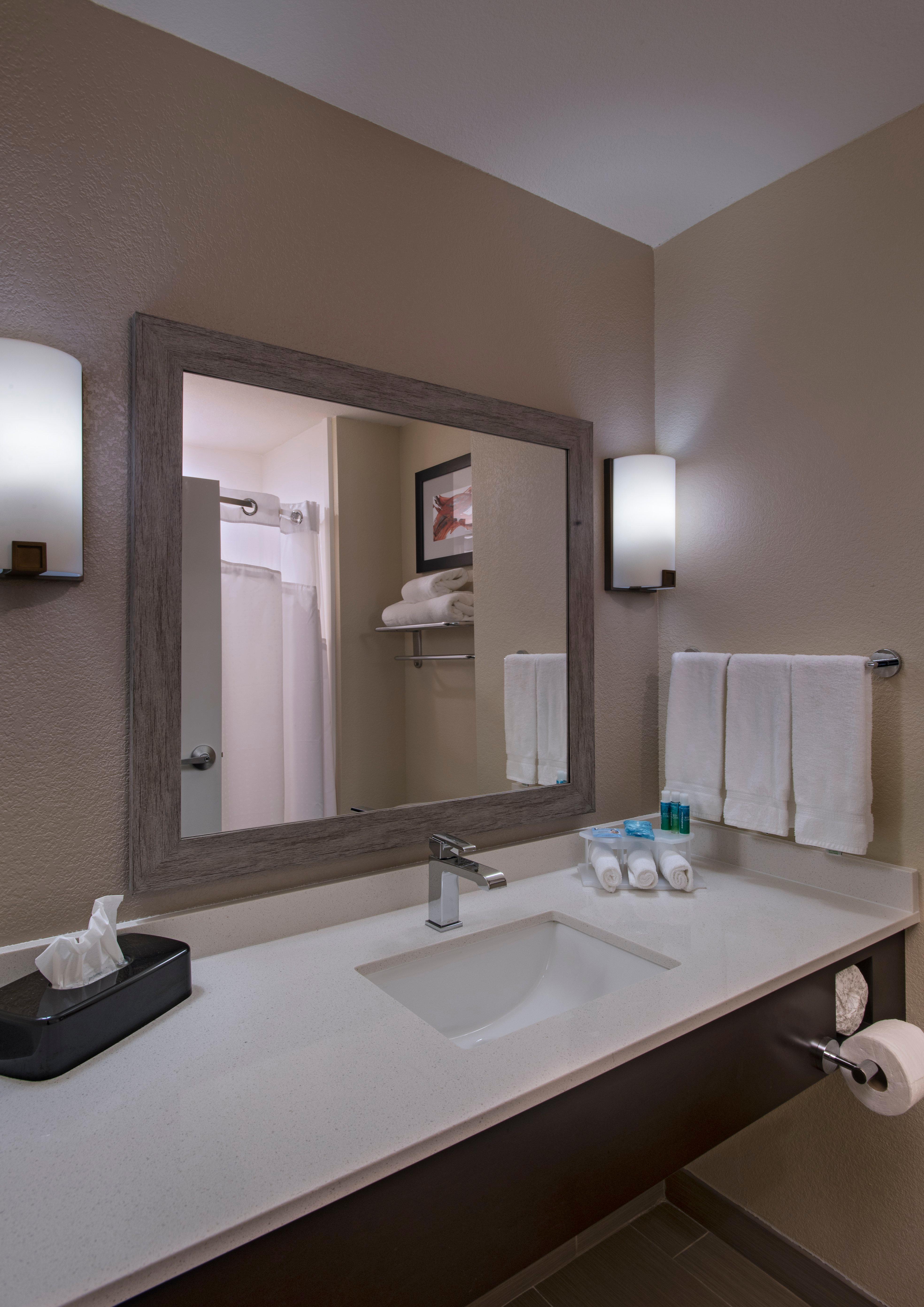 Holiday Inn Express & Suites Austin Nw - Four Points By Ihg Bagian luar foto