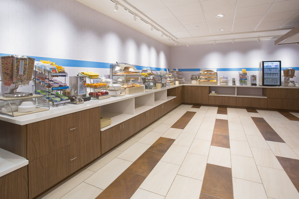 Holiday Inn Express & Suites Austin Nw - Four Points By Ihg Bagian luar foto